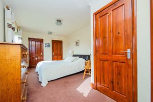 Photo 21- click for photo gallery